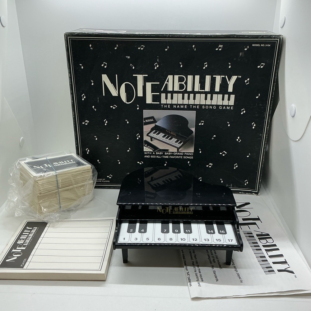 Vintage NOTEABILITY Name That Song Musical Piano Game by Tiger Works! 1990 Music